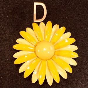 Vintage Daisy Yellow Enameled Brooch pin large